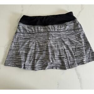 LL Bean Skort Size Small with Back Zipper